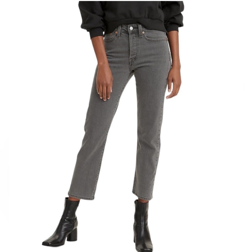 Levi’s wedgie straight leg ankle Size 25